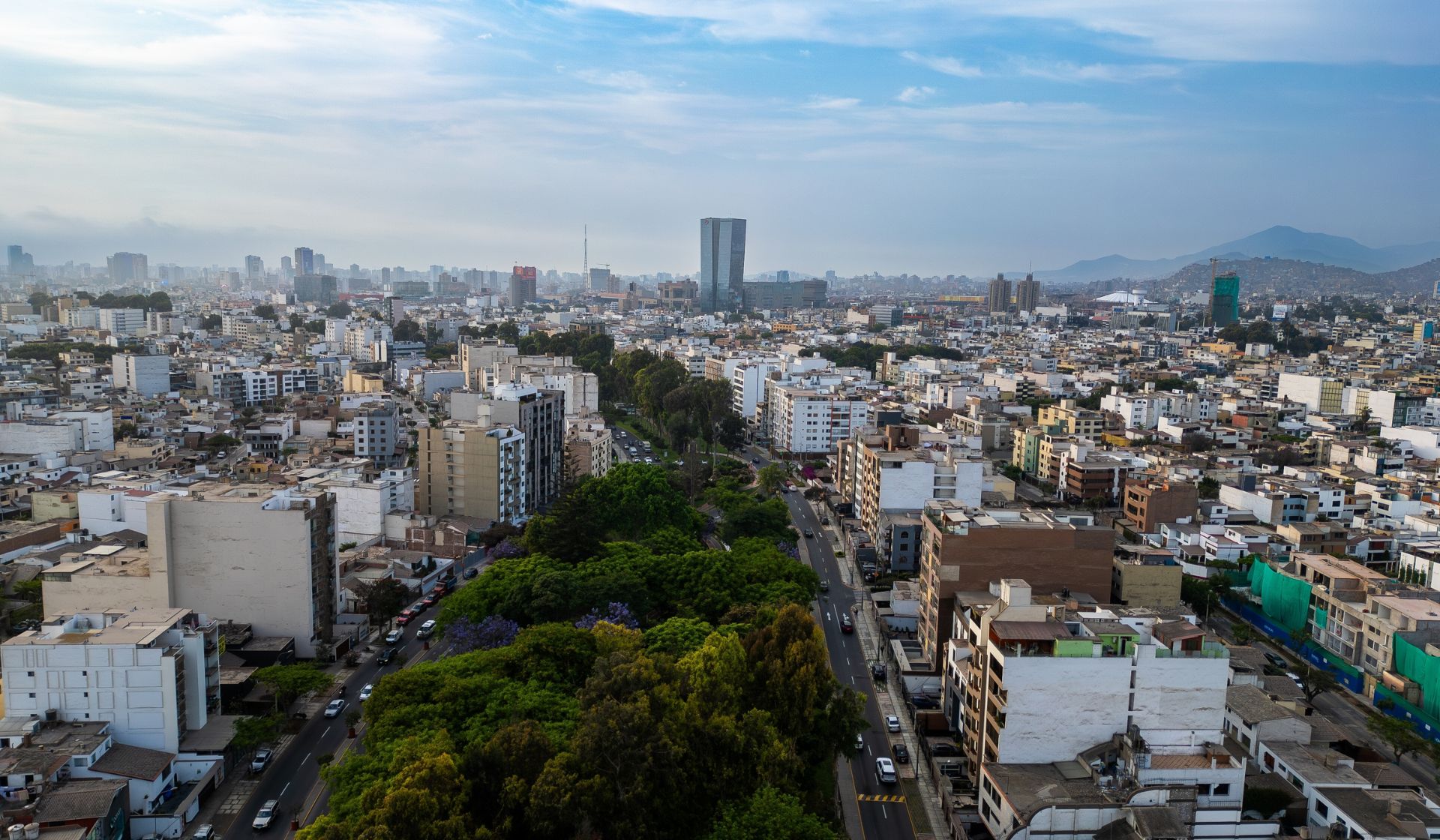 Administración integral de edificios y condominios en Lima — plan Residentia FULL con cobranzas para edificios de 31 departamentos a más
